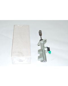 Clutch Master Cylinder - V8 from 3A000000